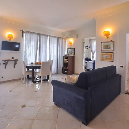 Star Fish House ヴィラ アマルフィ